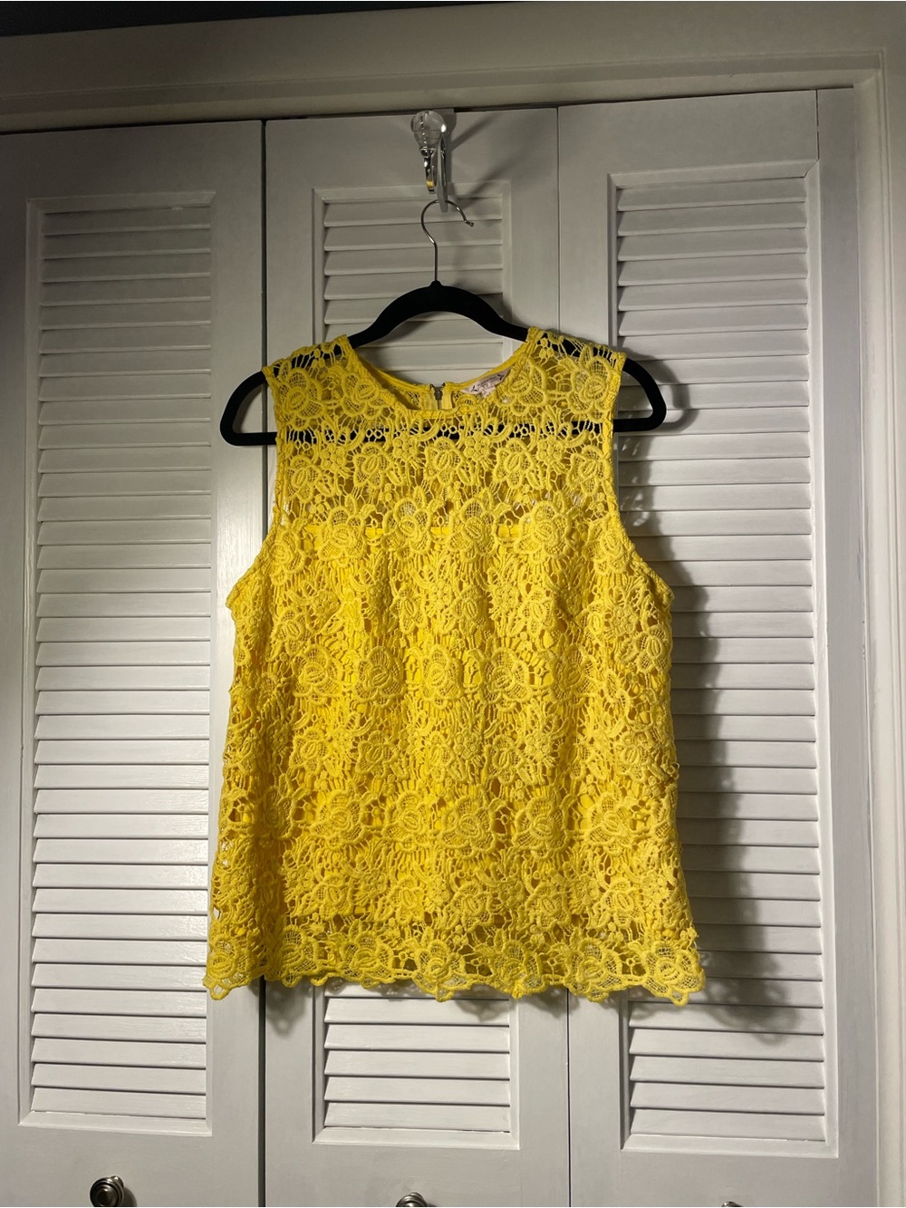 911. Nanette Lepore Yellow Floral Lace Crochet Tank Top Blouse Large